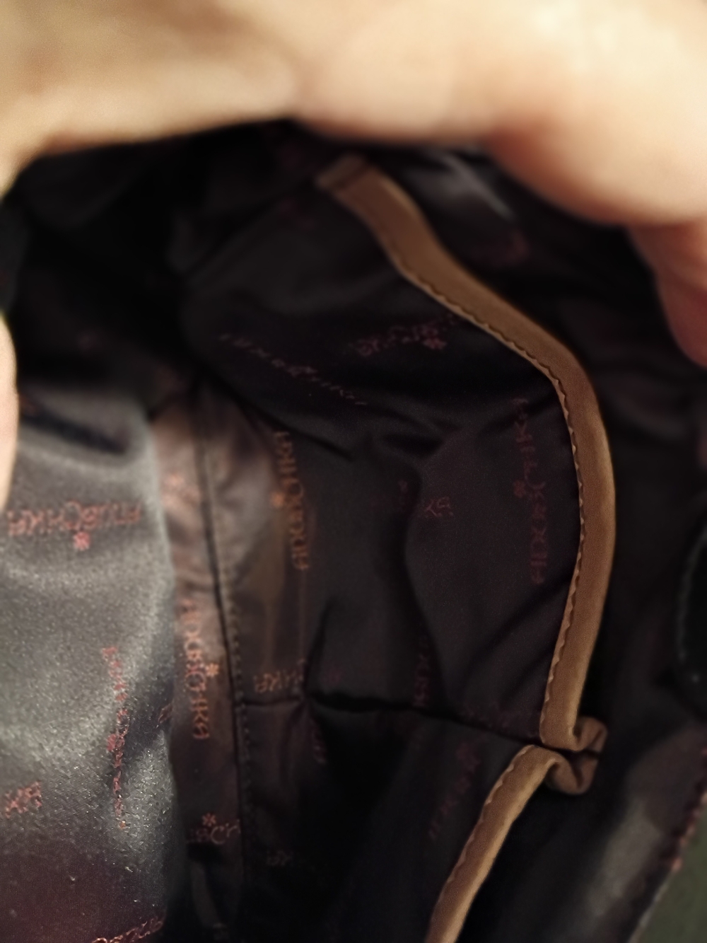 Anuschka Black Gradient 'Las Vegas 777' Crossbody Bag - Picture 7 of 10